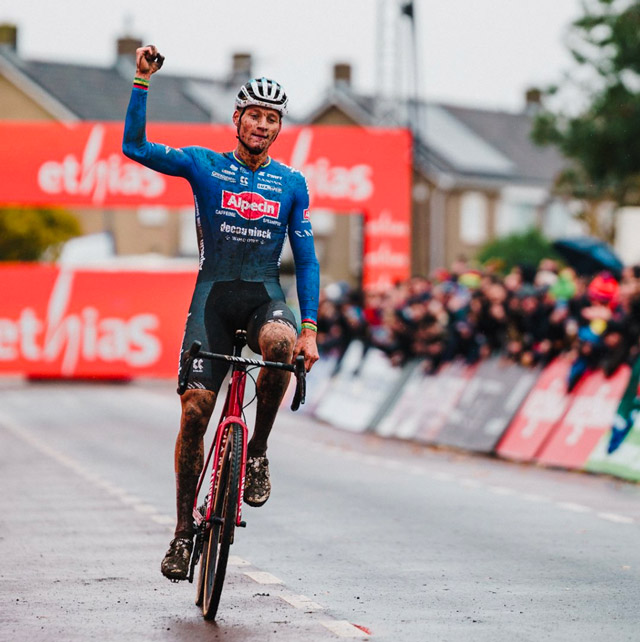 Mathieu van der Poel wins the UCI Cyclocross World Cup event in Hulst. (c) UCI Cyclocross World Cup