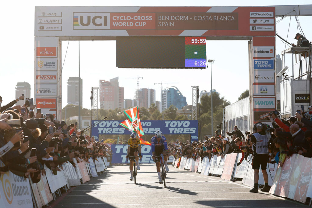 El público vibró con el mejor ciclocross del mundo.
(c) BenidormCX / Sprint Cycling