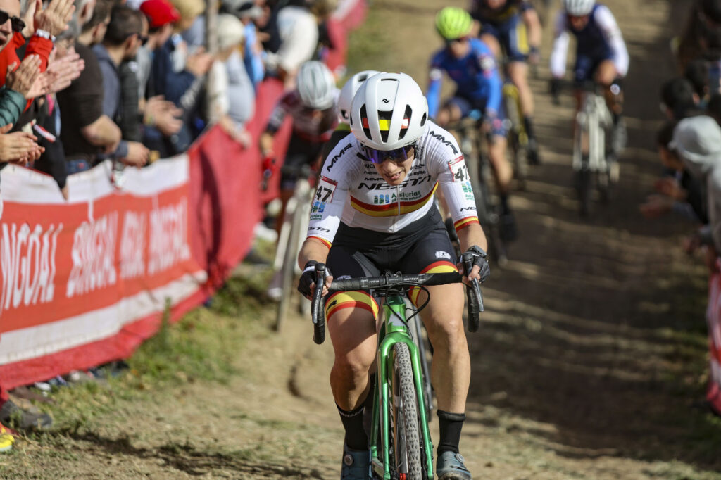 Lucía González (Nesta-MMR) fue la mejor española en la Copa del Mundo de Ciclocross UCI - Benidorm Costa Blanca 2024: 26ª
Foto de BenidormCX / Sprint Cycling
