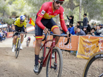 Felipe Orts, durante la segunda edición de la Copa del Mundo de Ciclocross UCI - Benidorm Costa Blanca. Foto de BenidormCX / Sprint Cycling