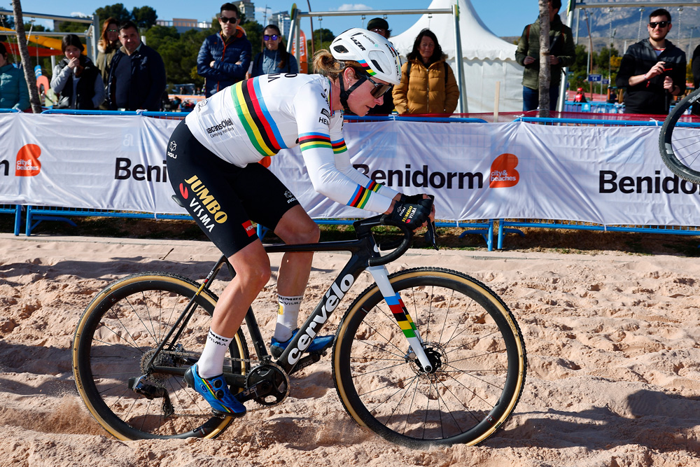 Marianne Vos, en los entrenamientos previos a la Copa del Mundo de Ciclocross UCI - Benidorm Costa Blanca 2023. Foto de BenidormCX / Sprint Cycling