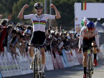 Fem Van Empel, ganadora de la manga Elite femenina de la Copa del Mundo de Ciclocross UCI - Benidorm Costa Blanca,. Foto de Sprint Cycling